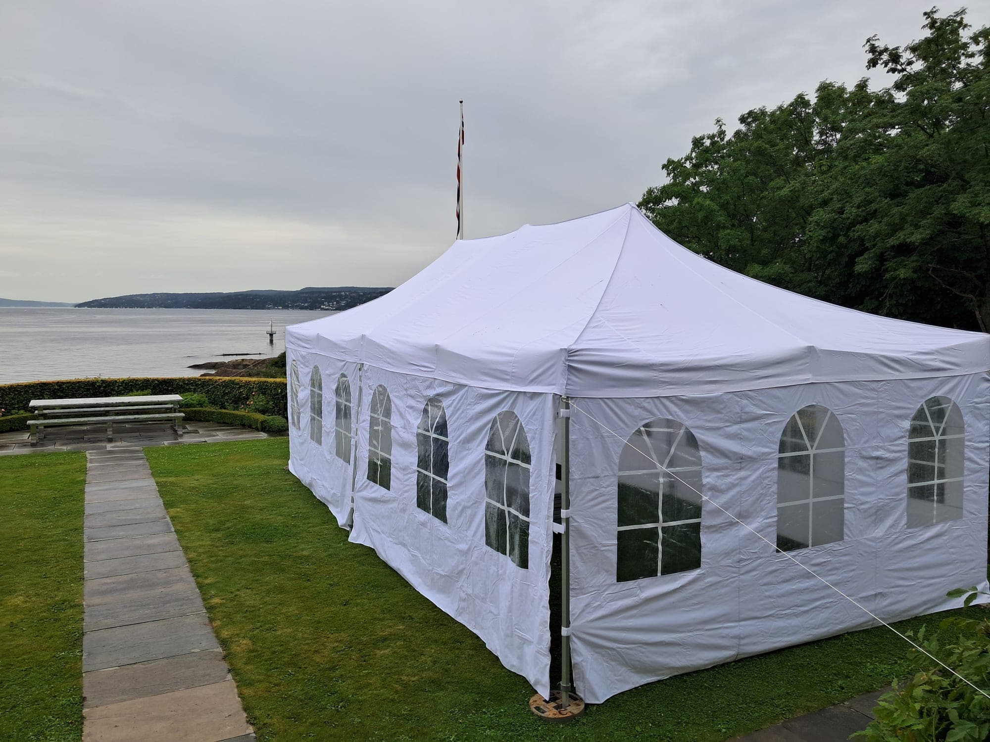 4,5 × 9 m party tent set up for an event – photo 2