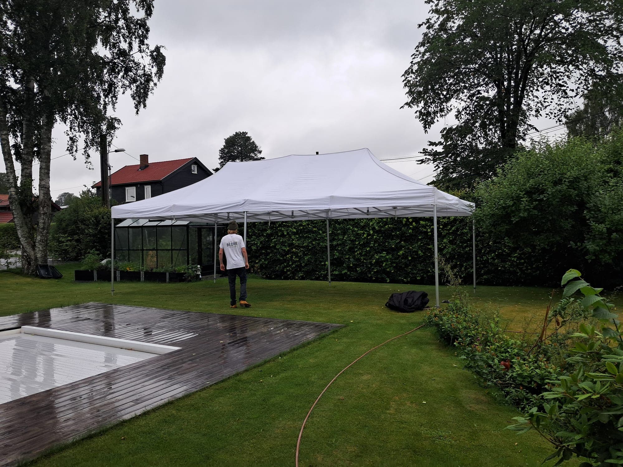 4,5 × 9 m party tent set up for an event – photo 4