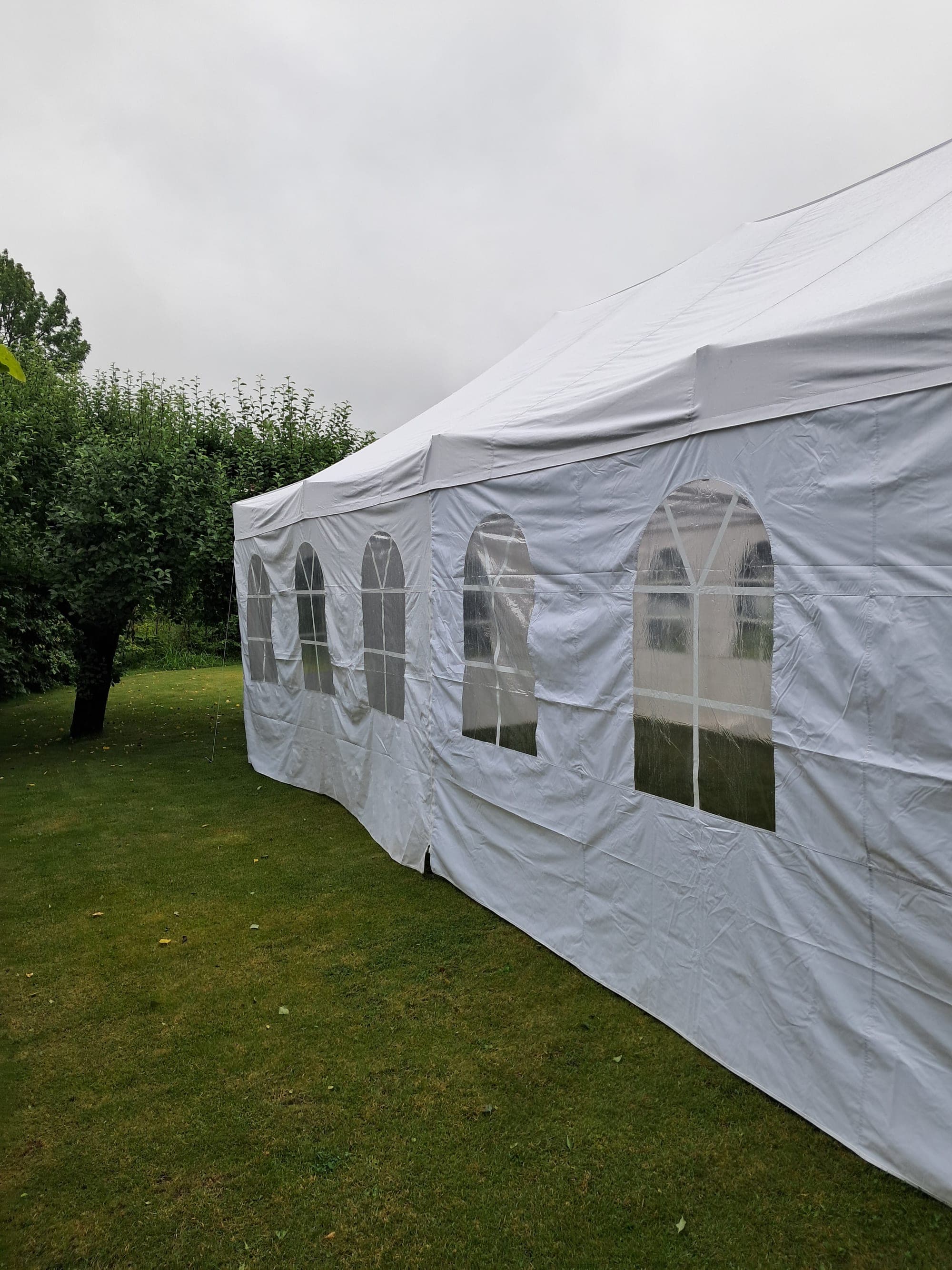 4,5 × 9 m party tent set up for an event – photo 9