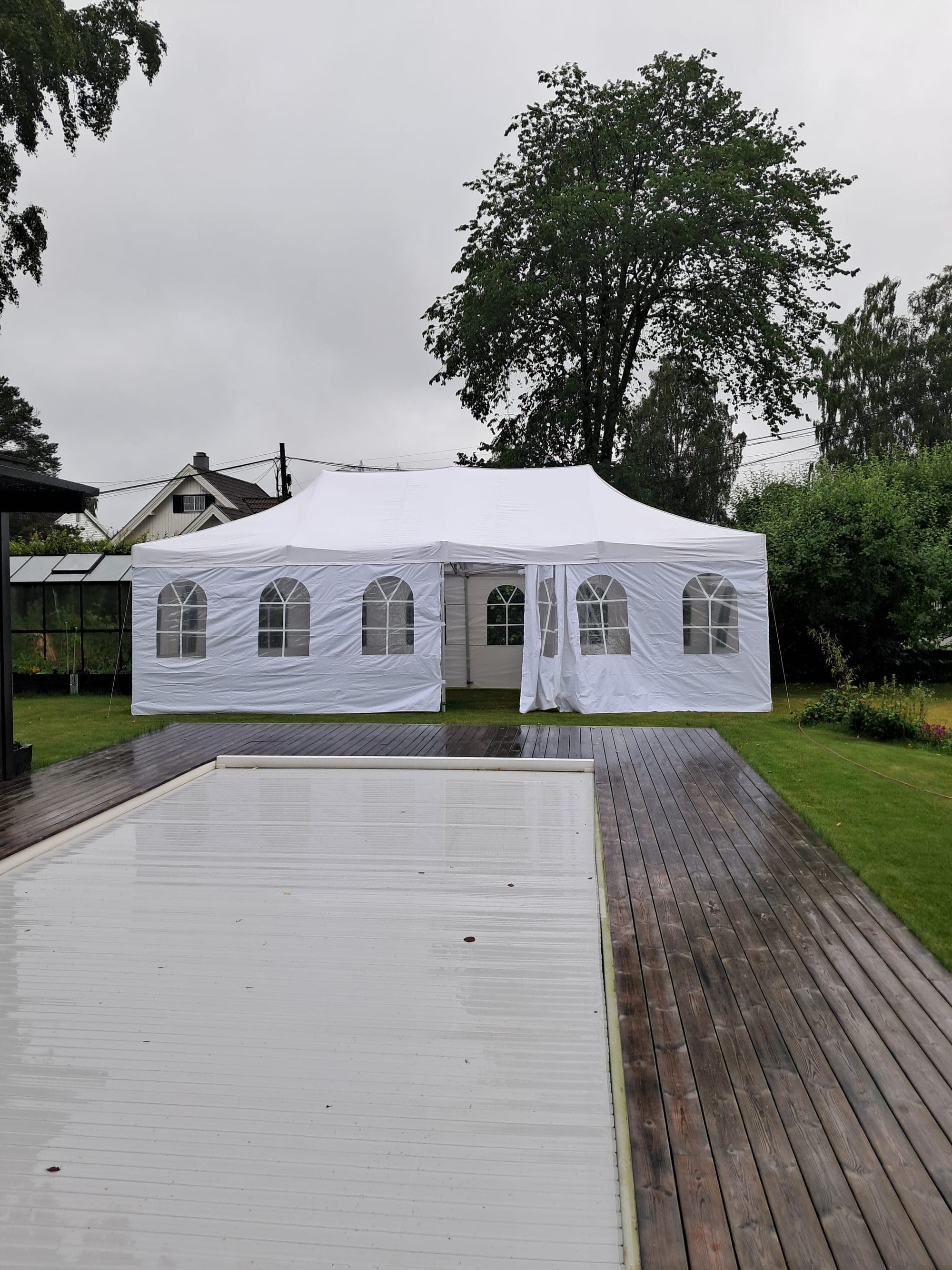 4,5 × 9 m party tent set up for an event – photo 12