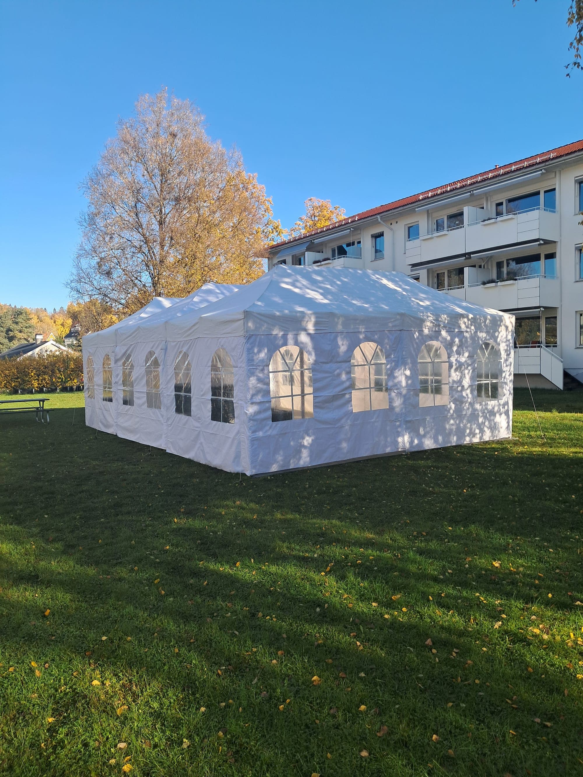 6 × 9 m party tent set up for an event – photo 3