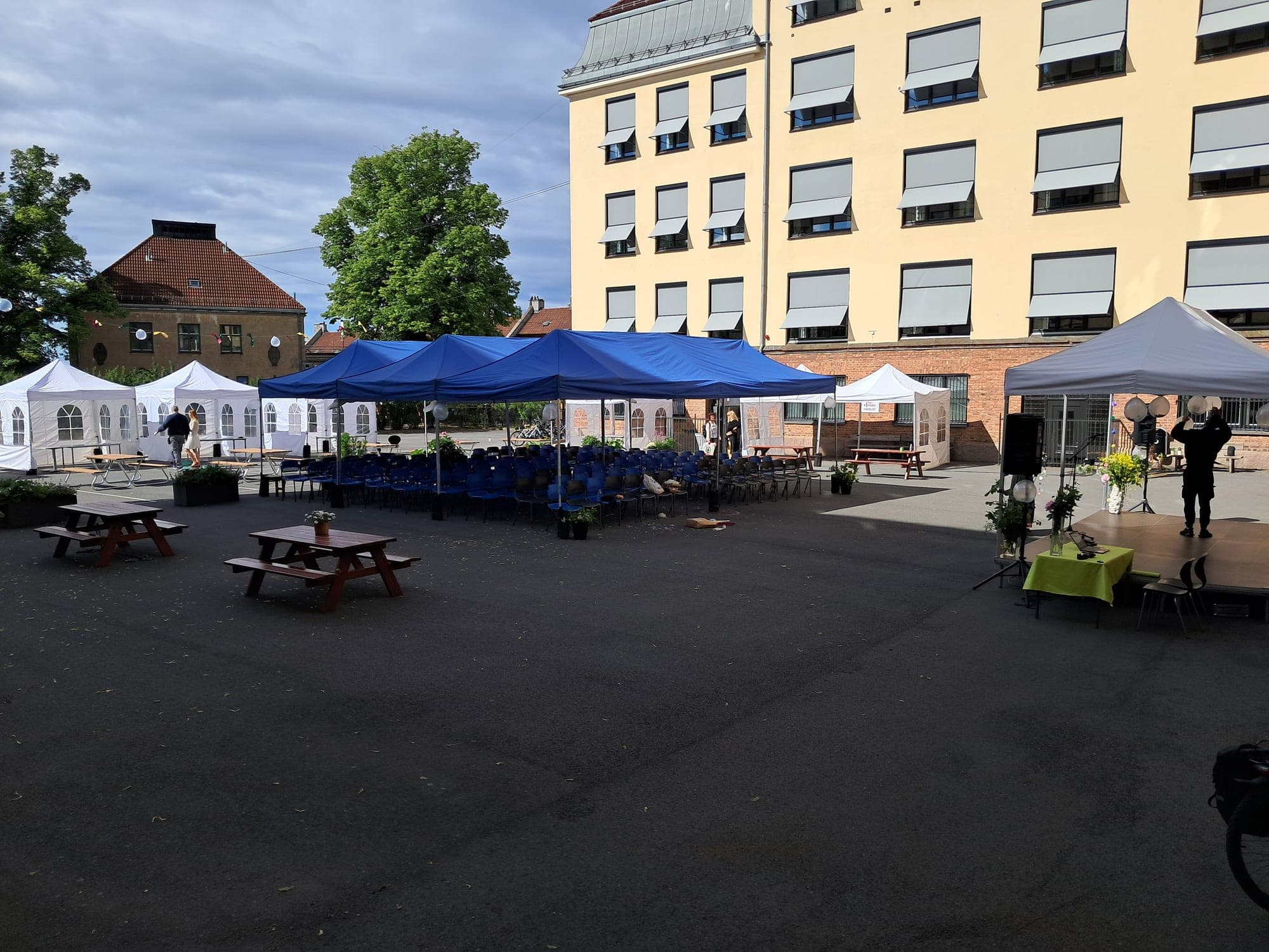 Partytelt til skoleavslutning – bilde 3