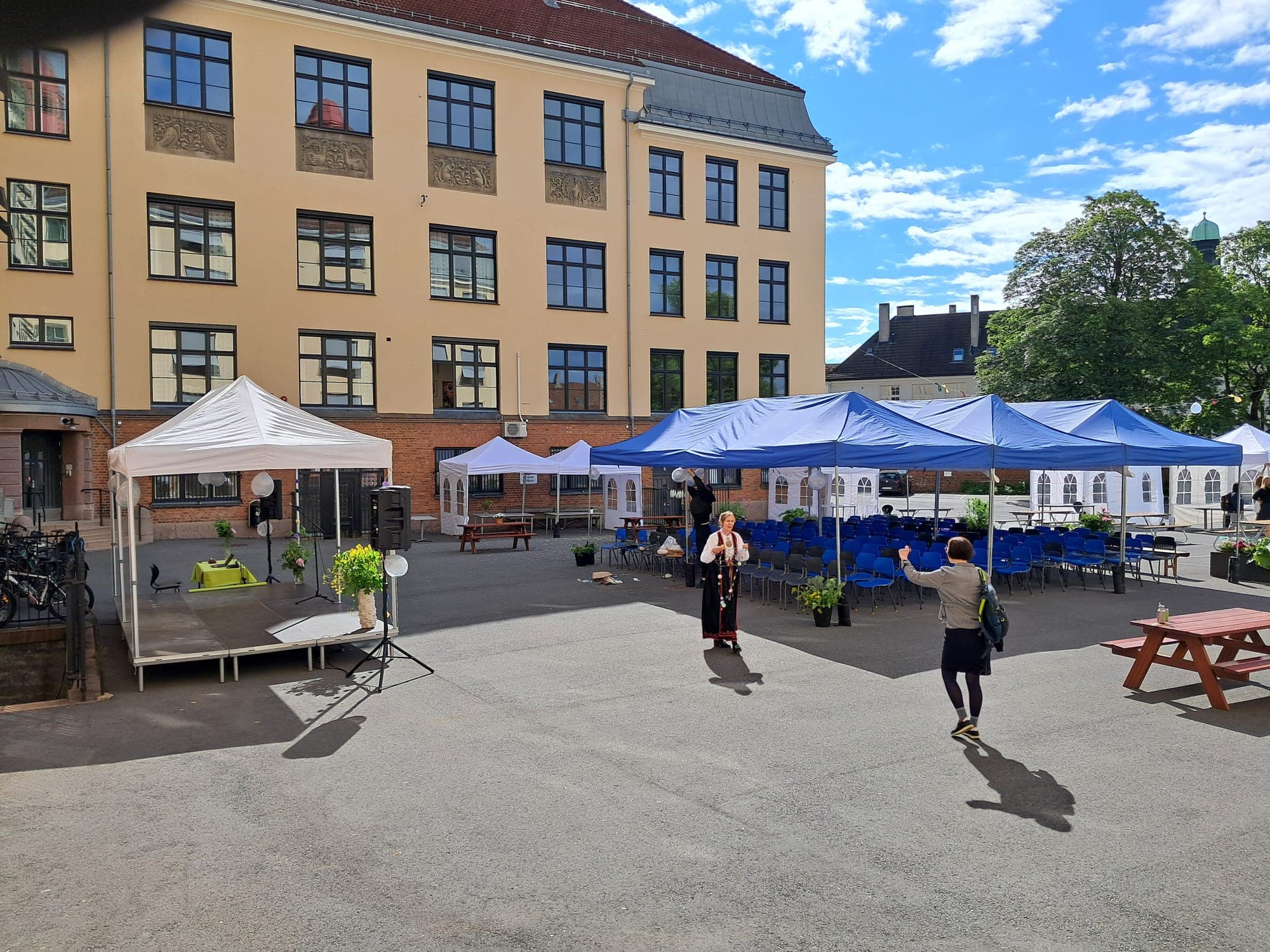 Partytelt til skoleavslutning – bilde 6