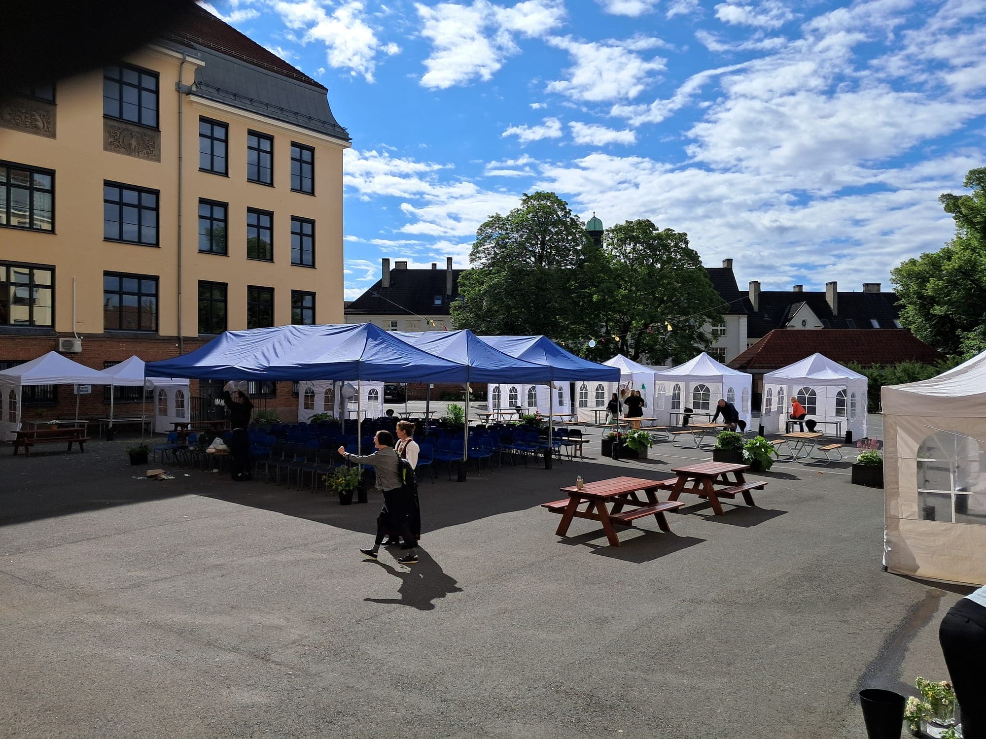 Partytelt til skoleavslutning – bilde 7