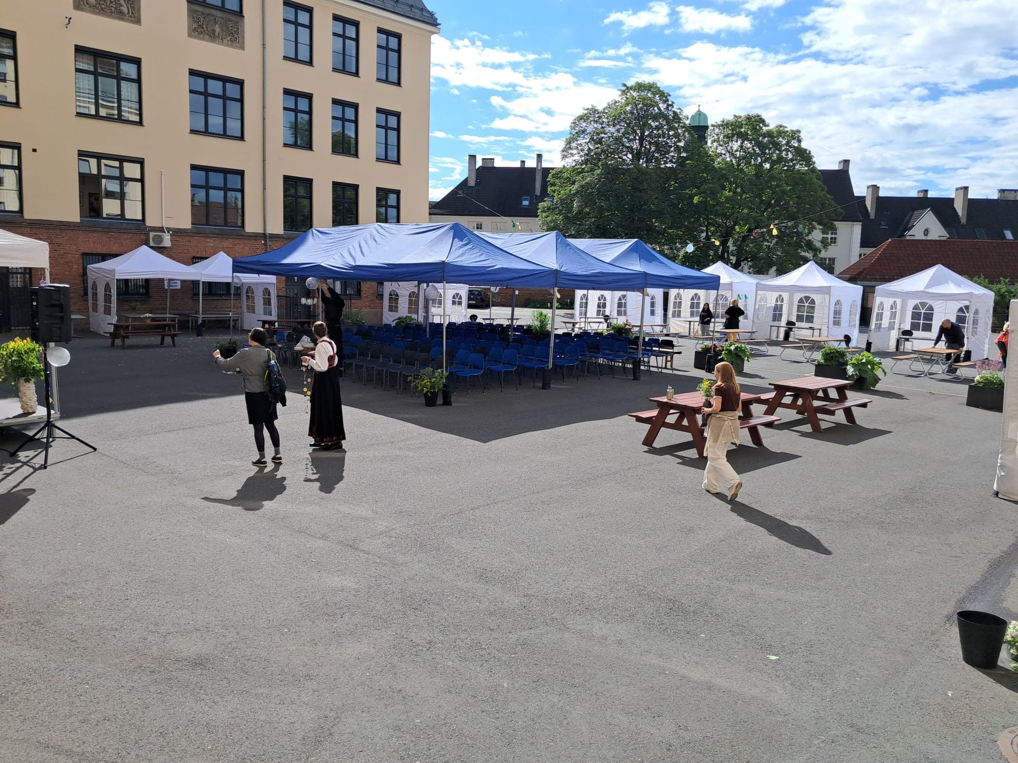 Partytelt til skoleavslutning – bilde 11